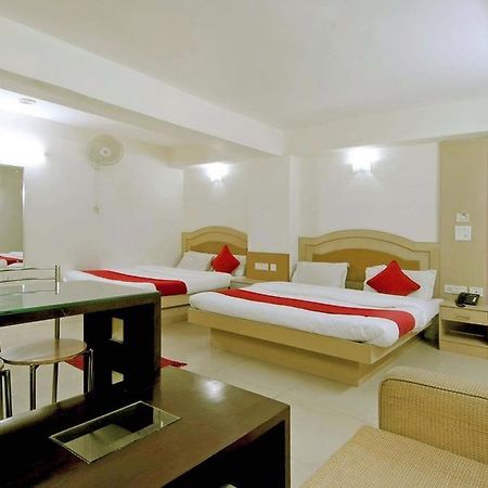 Hotel Durga International New Delhi Exterior photo