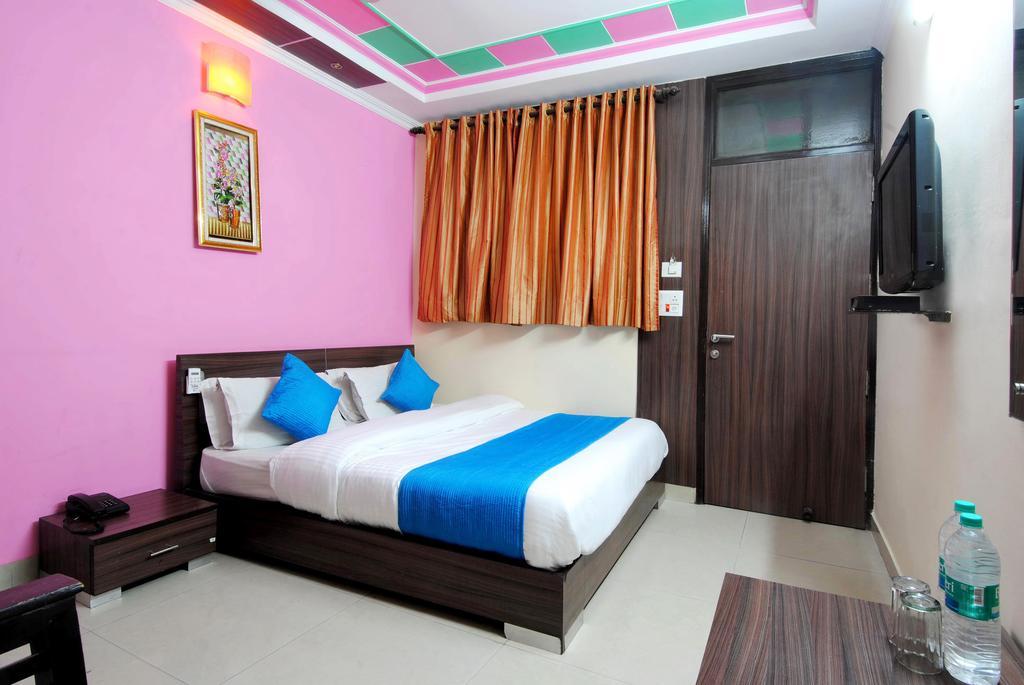 Hotel Durga International New Delhi Exterior photo